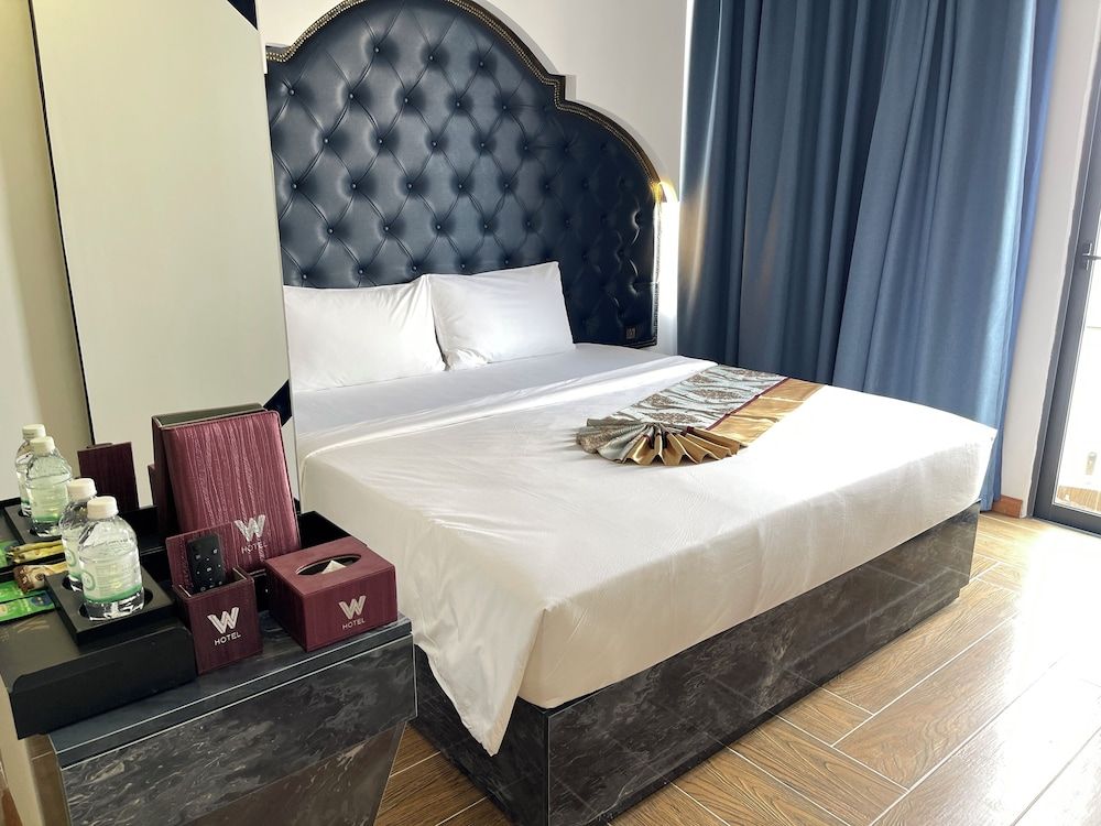 W Premium Nha Trang Deluxe Double or Twin Room, City View 3