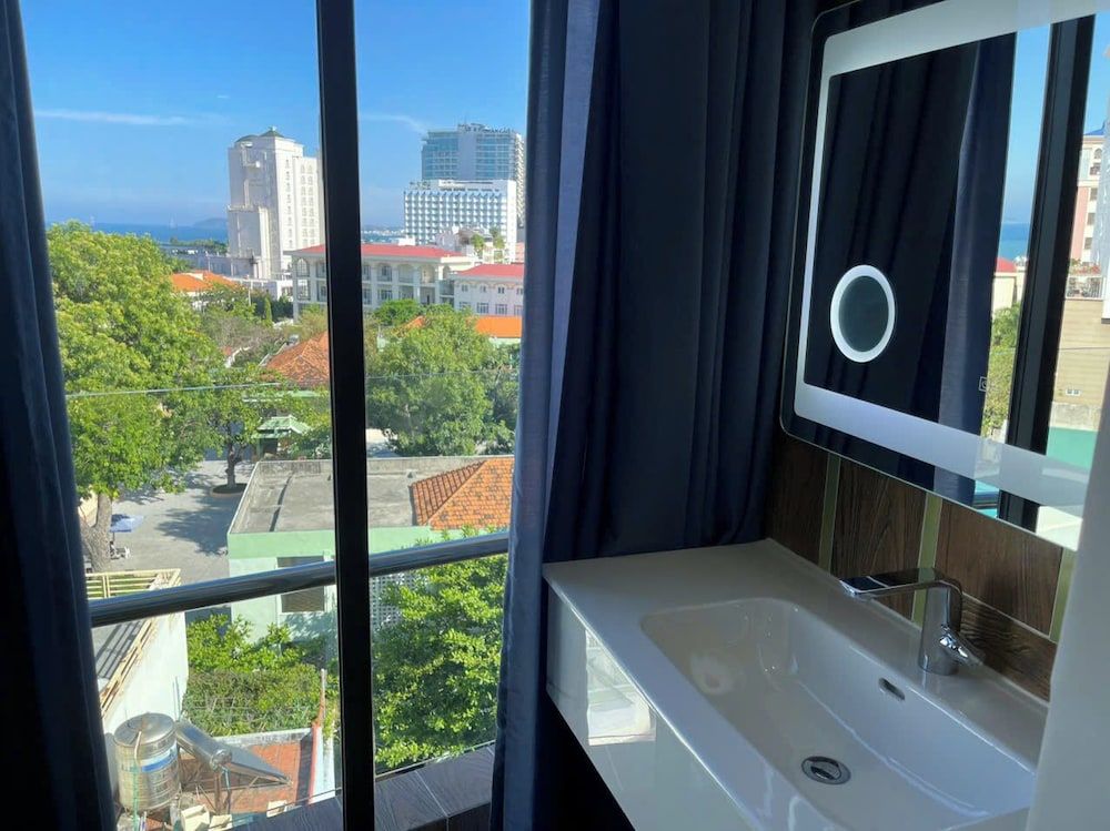 W Premium Nha Trang Family Triple Room, City View 13