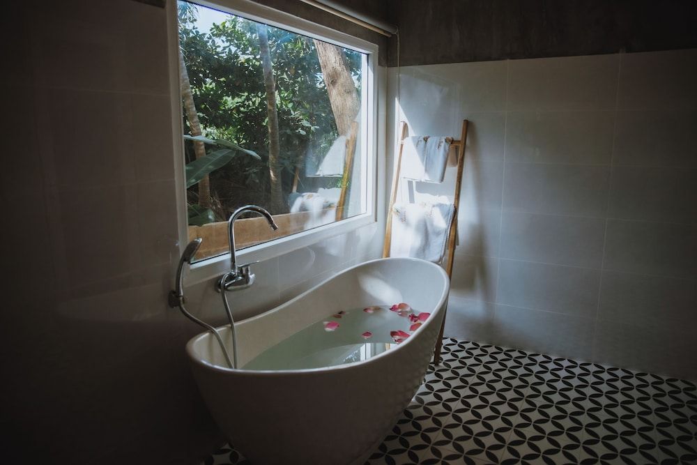 Charm Hon Rom Villas Resort Deluxe Double Room, Pool View 7