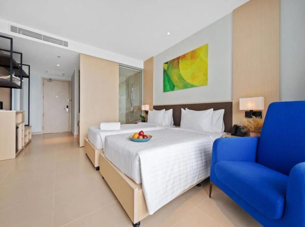 EMS HOUSE Sea View Apartment - The Arena Cam Ranh Deluxe Twin Room, Balcony 3