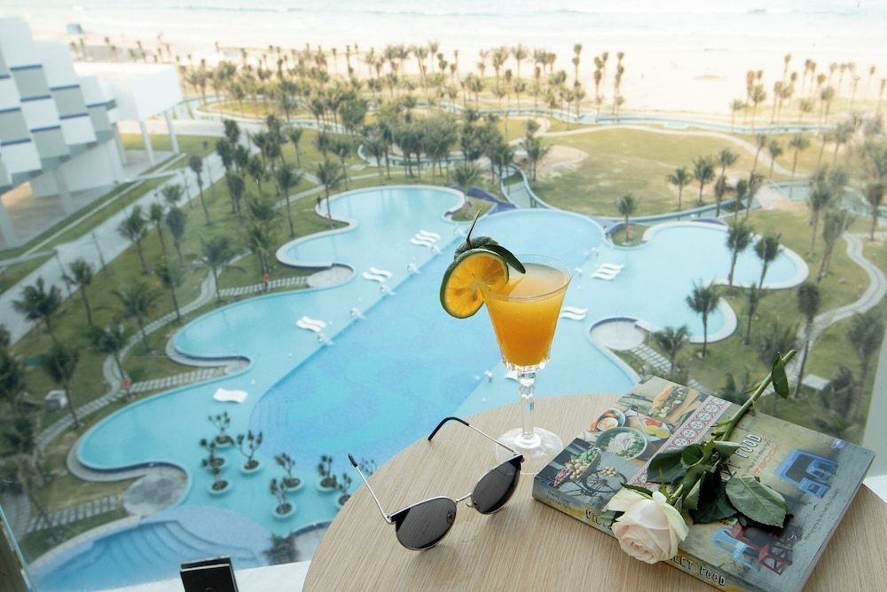 EMS HOUSE Sea View Apartment - The Arena Cam Ranh Deluxe Twin Room, Balcony, Sea View 10