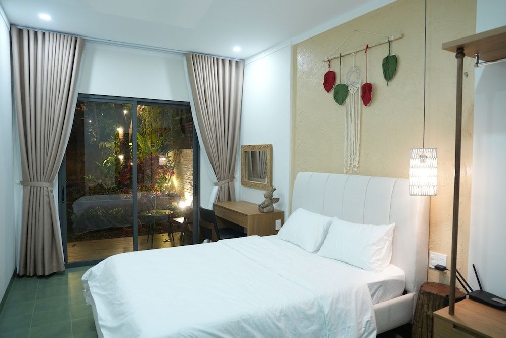 NUBA Homestay and Coffee Buon Ma Thuot Deluxe Studio Suite, Garden View 2