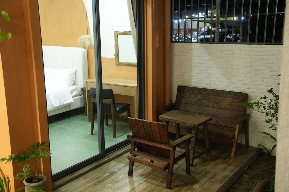 NUBA Homestay and Coffee Buon Ma Thuot Deluxe Studio Suite, Garden View 7