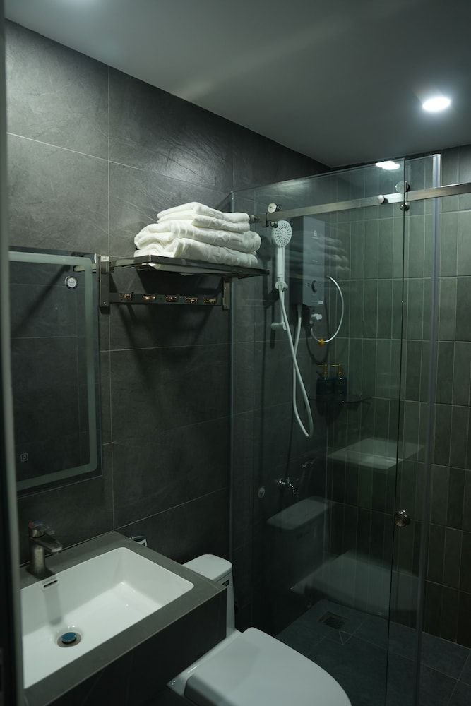 NUBA Homestay and Coffee Buon Ma Thuot Deluxe Studio Suite, Garden View 11