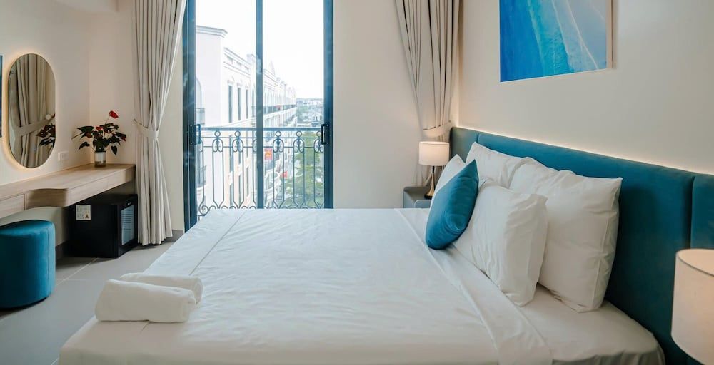 Lotus Sam Son Hotel Superior Room, Balcony, City View 5