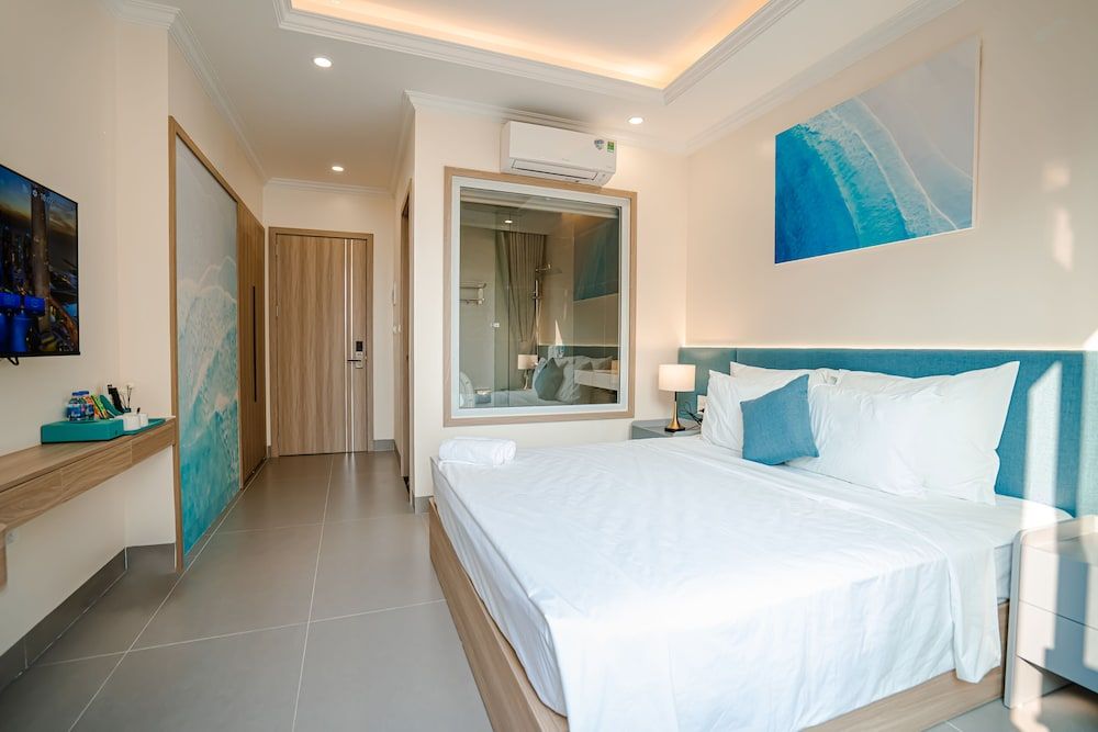 Lotus Sam Son Hotel Superior Room, Balcony, City View 3