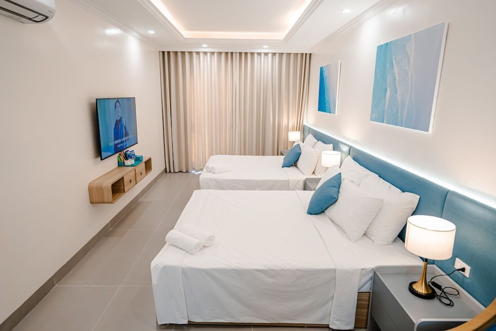 Lotus Sam Son Hotel Deluxe Double or Twin Room, Balcony, City View 3