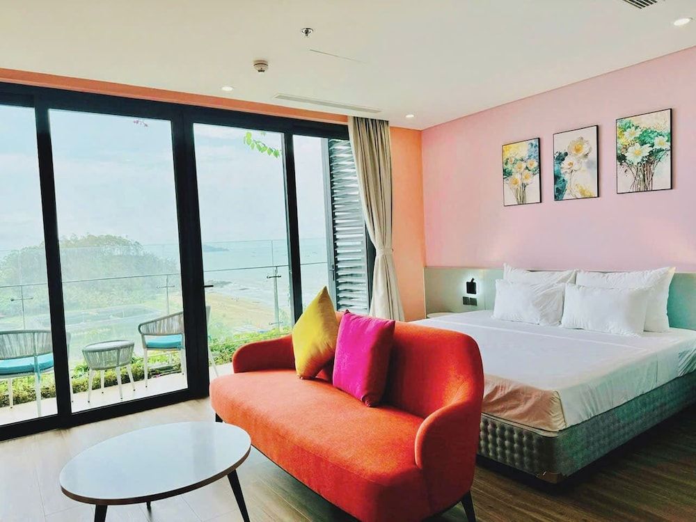 Flamingo Ibiza Party Resort Deluxe Apartment, Housekeeping, Beach View 6