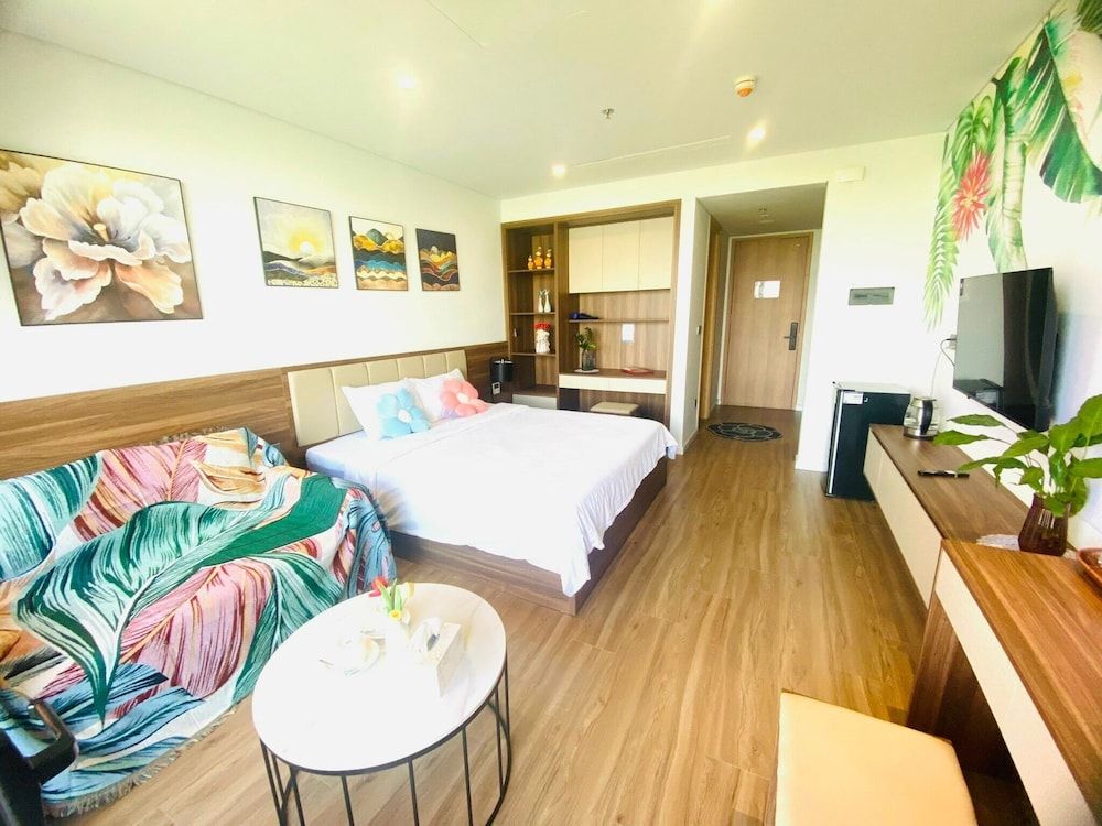 Flamingo Ibiza Party Resort Deluxe Apartment, Housekeeping, Beach View 4