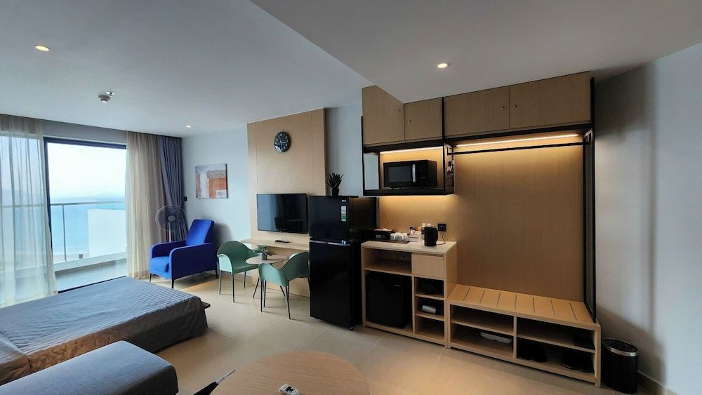 The Lagoon Cam Ranh-Your Perfect Getaway Family Suite, Balcony, Sea View 8