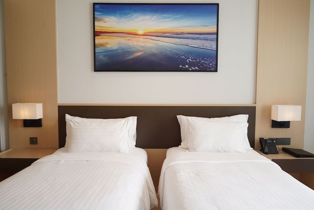 The Lagoon Cam Ranh-Your Perfect Getaway Premier Double Room, Balcony, Beach View 3