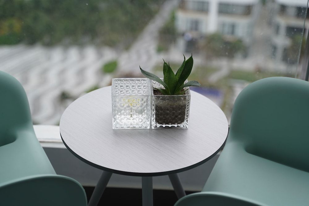 The Lagoon Cam Ranh-Your Perfect Getaway Deluxe Double Room, Balcony, Beach View 4