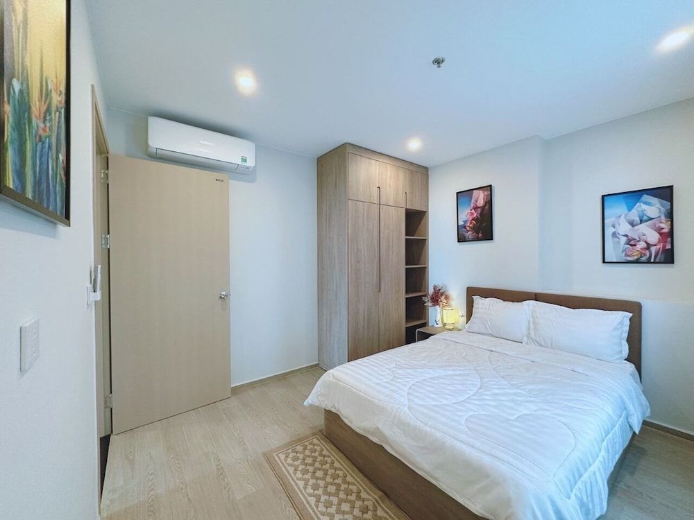 Uyen's Homestay - The Song Vung Tau Deluxe Apartment, 3 Bedrooms, Ocean View 5
