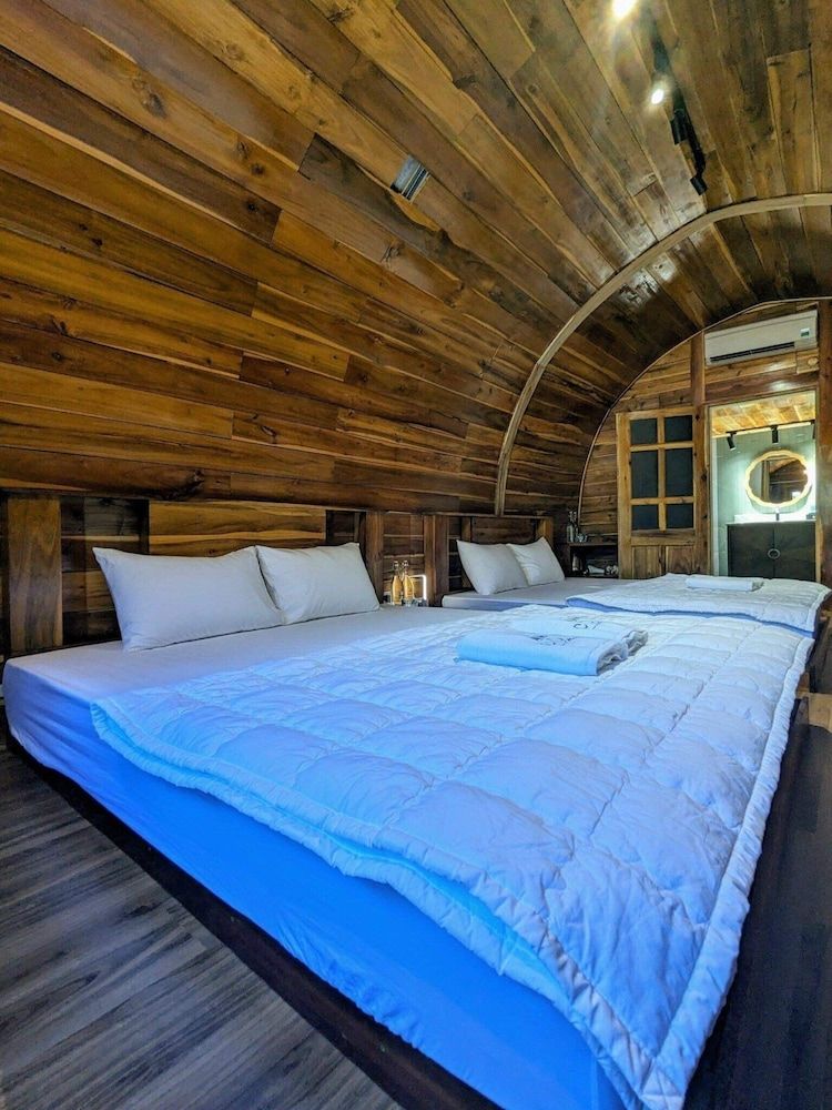 Family Quadruple Room, Beach View