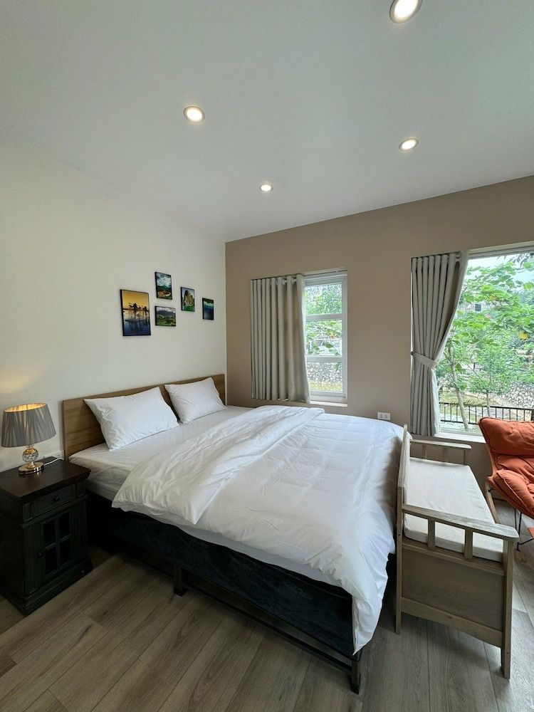 Deluxe Double Room, Pool View