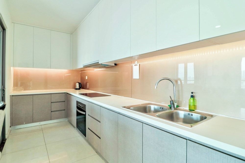 OceanSky Suites - Gold Coast Tower Executive Apartment 5