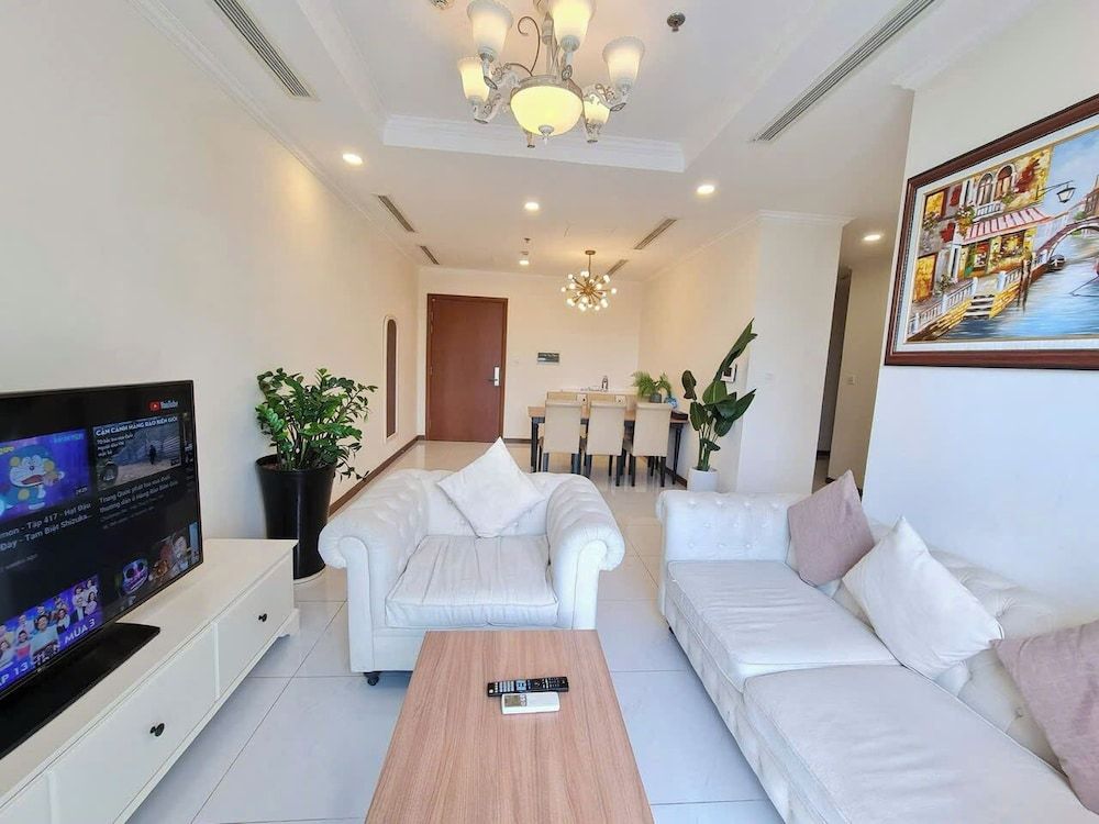 Nice Luxury Apartments Vinhome Central