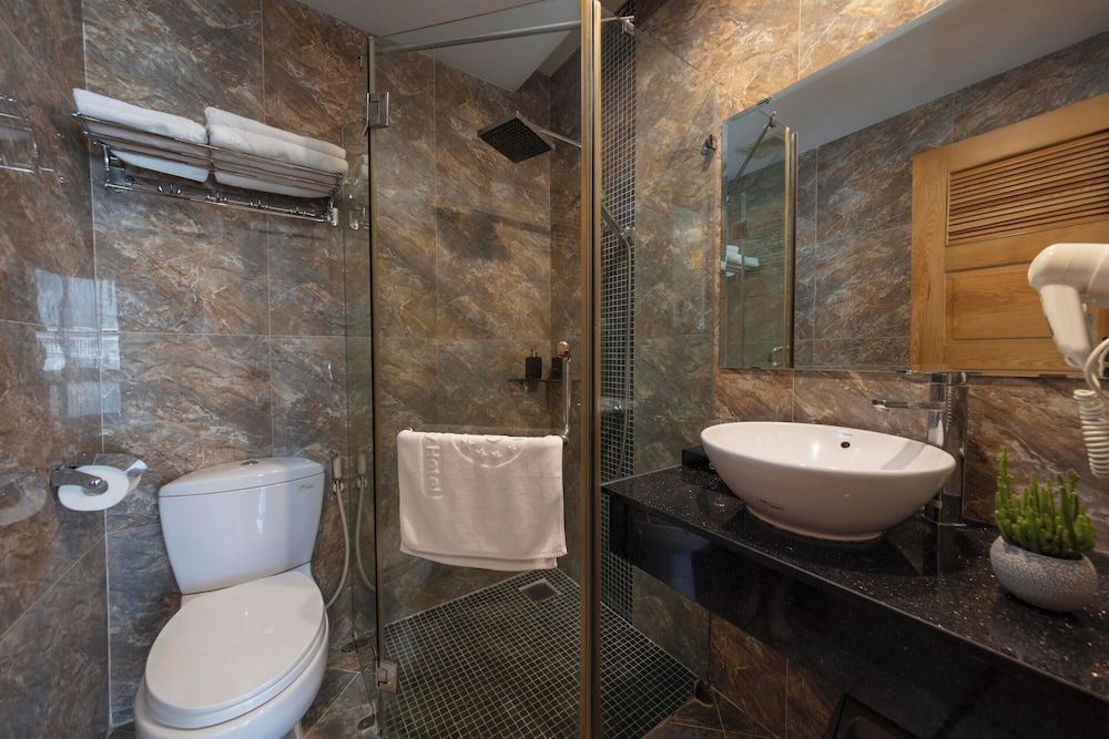 Premium Quadruple Room, Non Smoking, City View