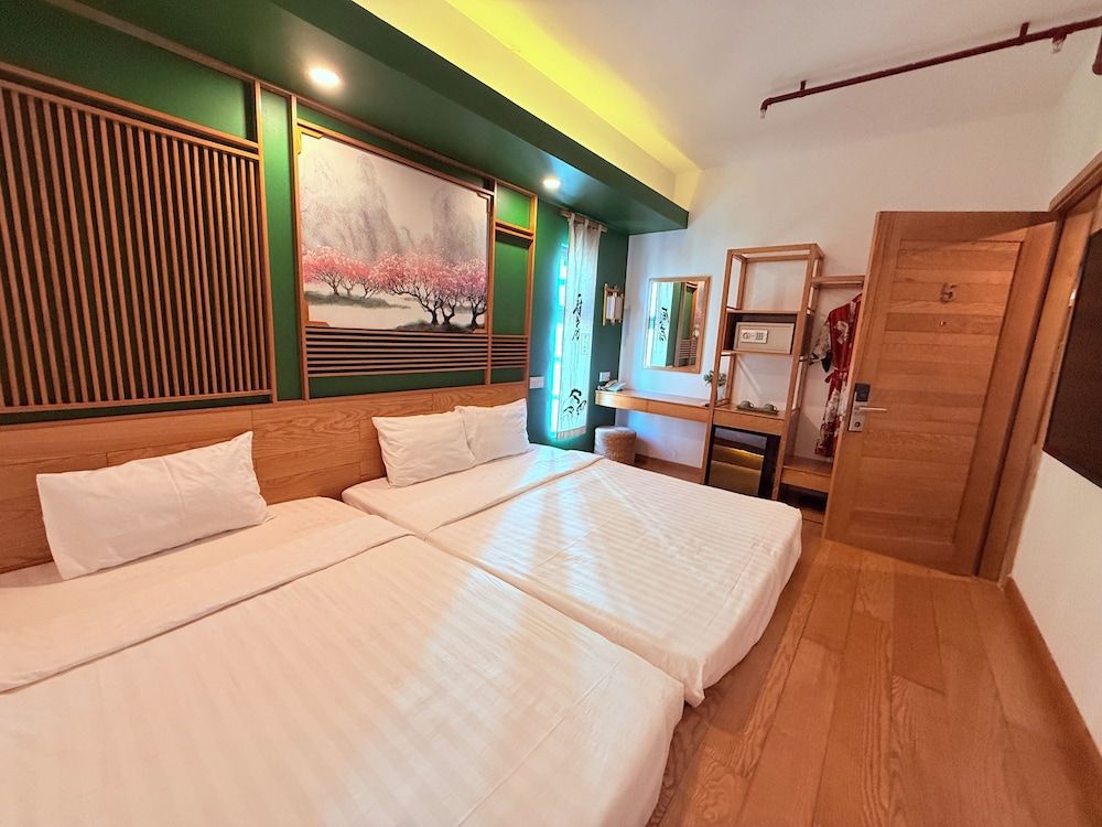 Deluxe Triple Room