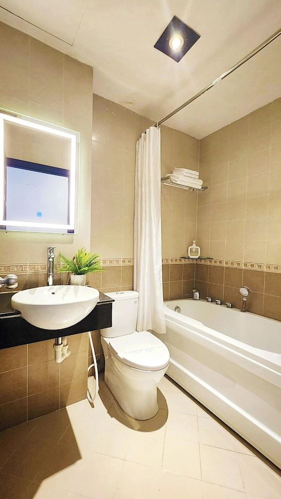 Family Quadruple Room, City View
