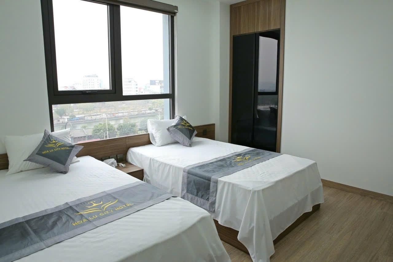 Deluxe Cityscape Twin Room