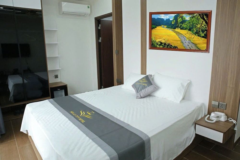 Hoa Lư City Hotel Superior Double Room, City View 2