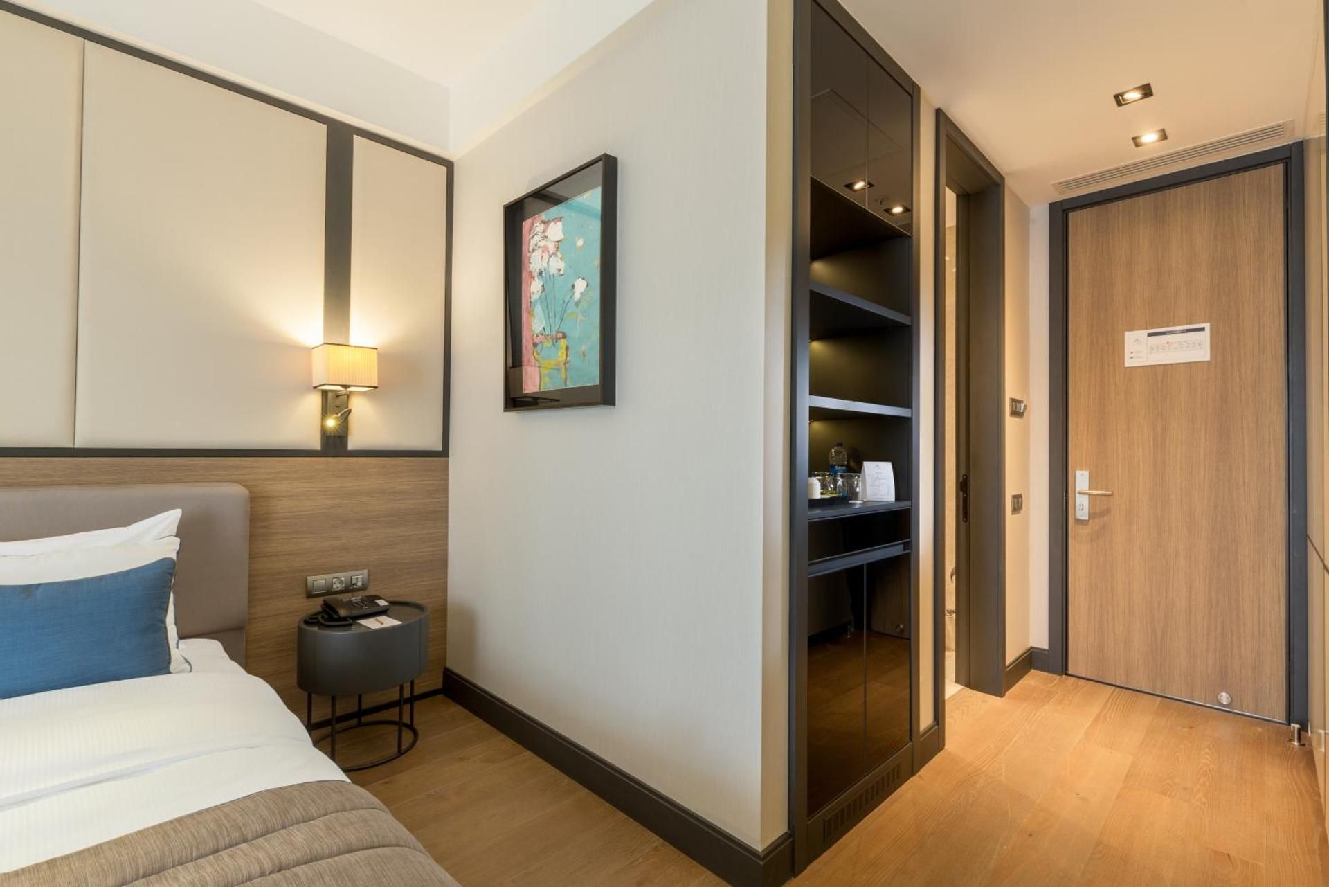 The Fortyfive Business Hotel & Spa Deluxe Double Room 12