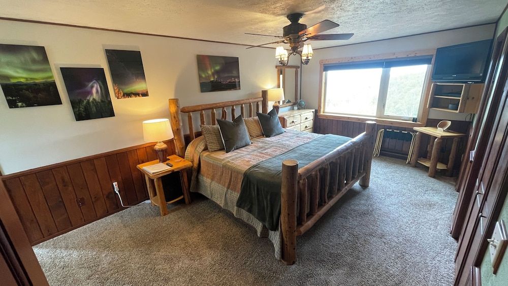 Talkeetna Denali View Lodge and Cabins Denali Suite 3