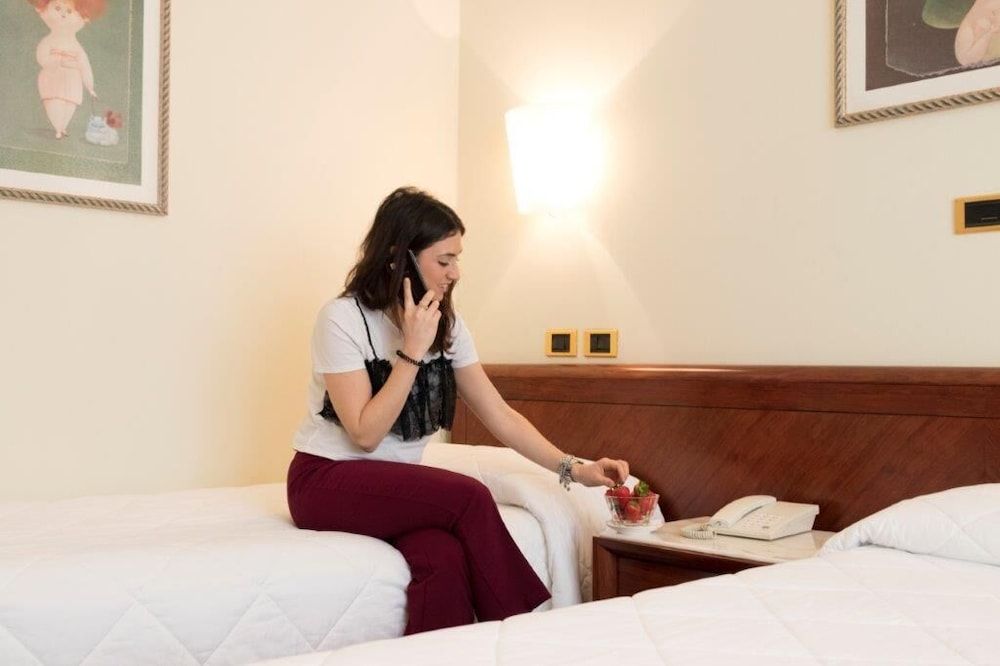 Palace Hotel Standard Triple Room 2