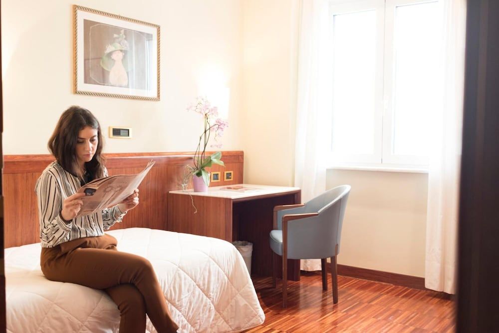 Palace Hotel Standard Single Room 3