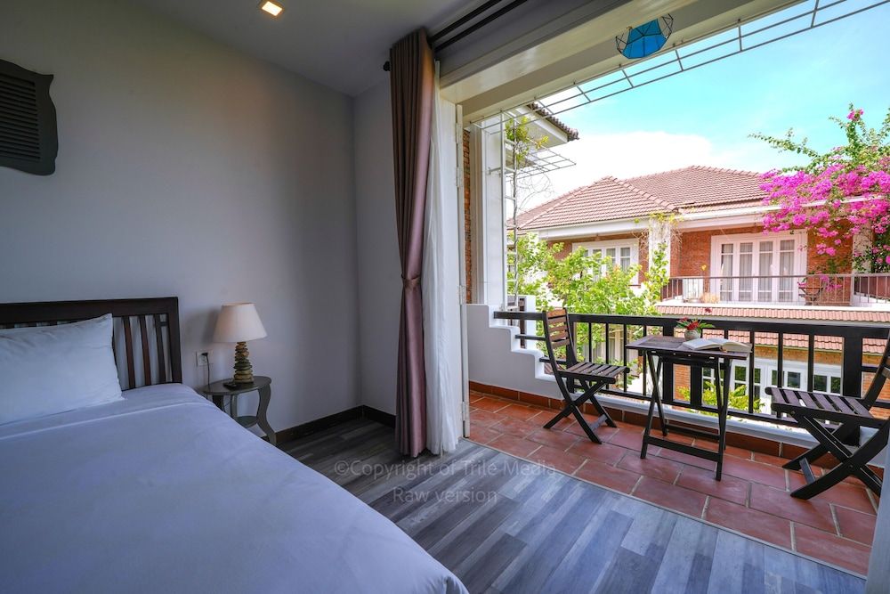 Ancient Garden Boutique Hoi An Deluxe Double Room, Garden View 4