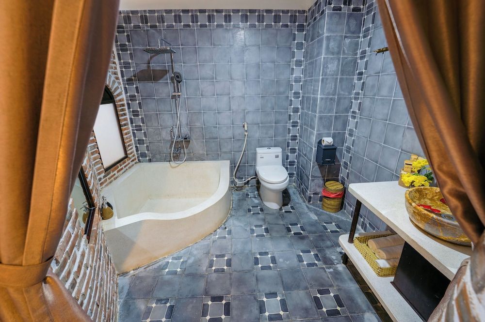 Ancient Garden Boutique Hoi An Deluxe Double Room, Garden View 16