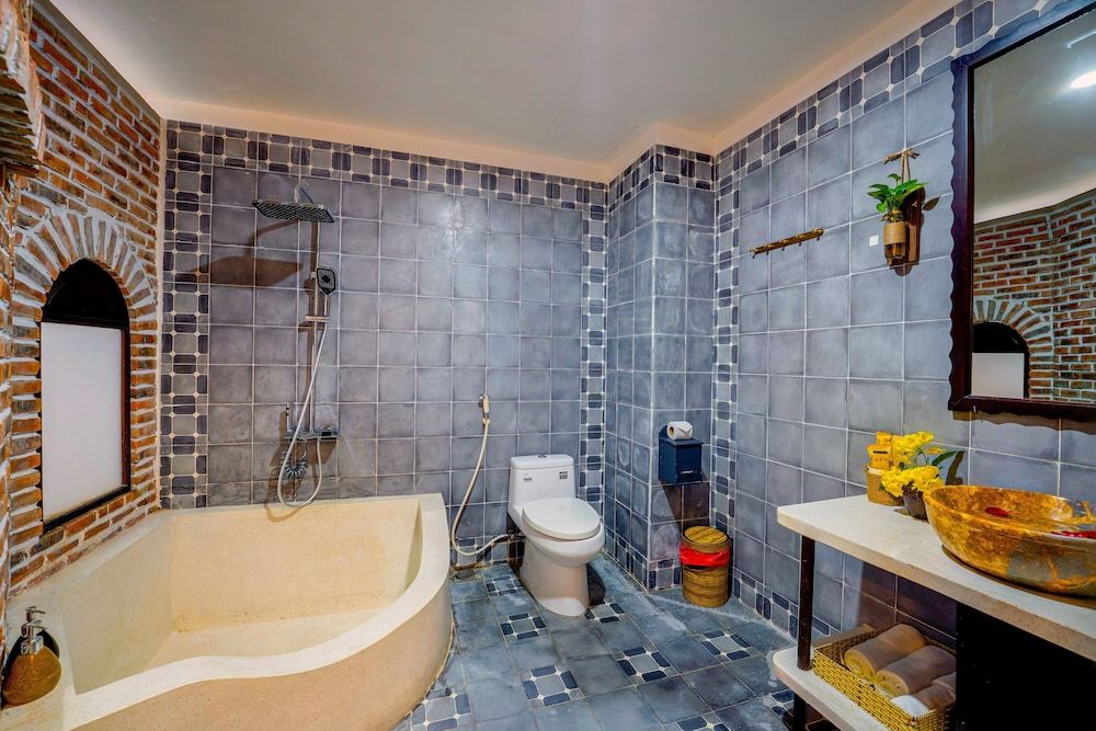 Ancient Garden Boutique Hoi An Deluxe Double Room, Garden View 17