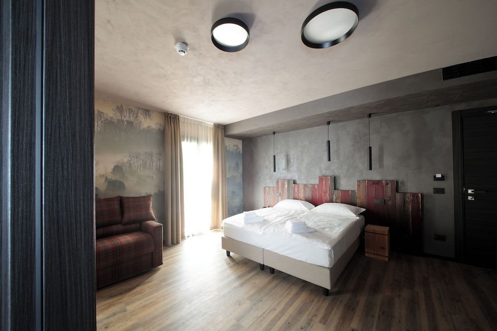 Crimea Wine Hotel Camera Tripla Superior con Balcone 2