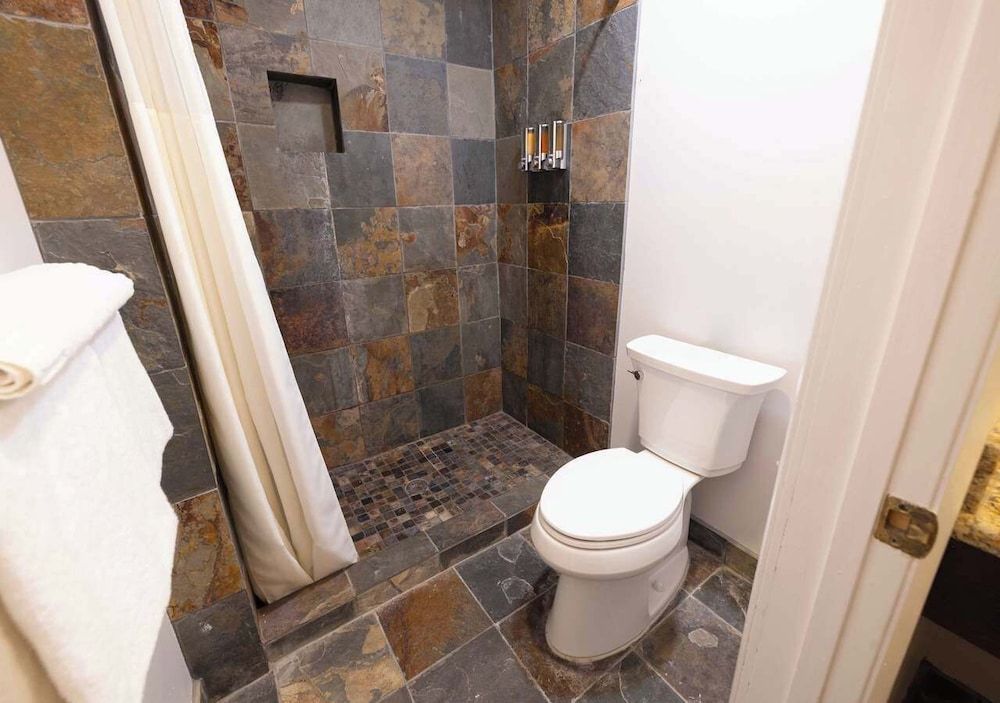 Stovepipe Wells Village Hotel - Inside The Park Deluxe Dune View Room With 2 Beds 4