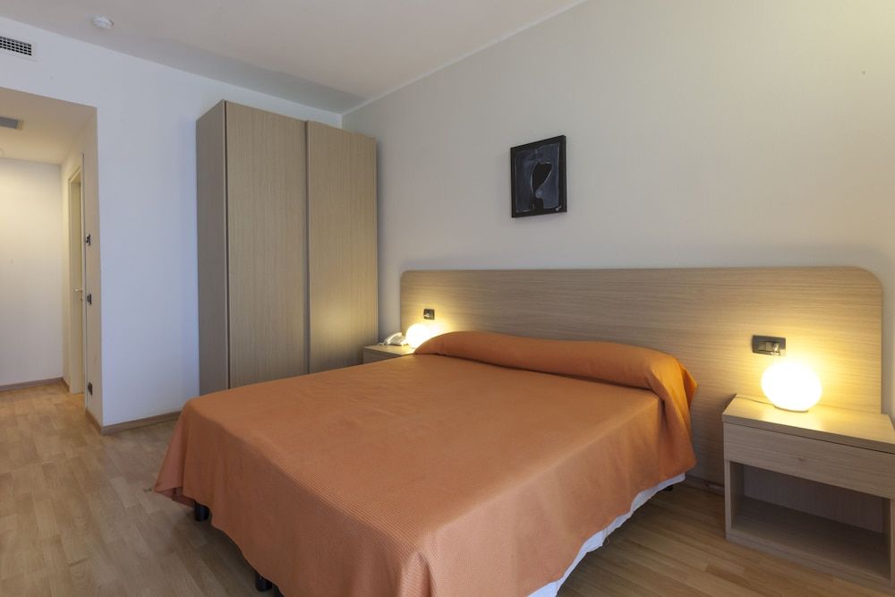 Standard Triple Room, Sea View
