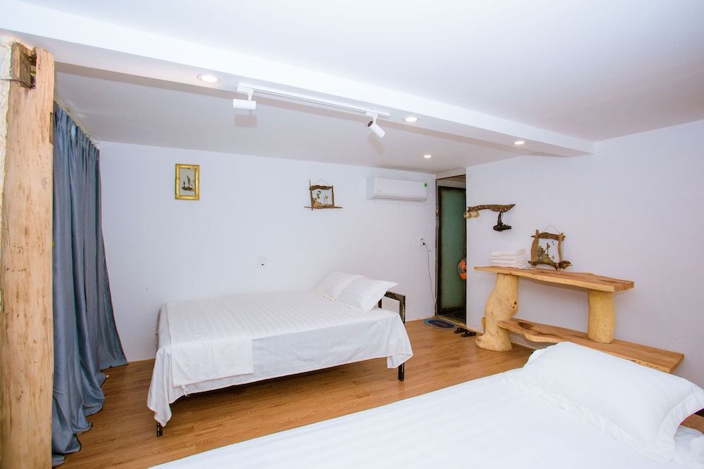 A Little Leaf Homestay Family Room, Balcony, River View 15