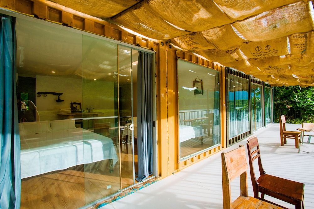 A Little Leaf Homestay Family Room, Balcony, River View 21