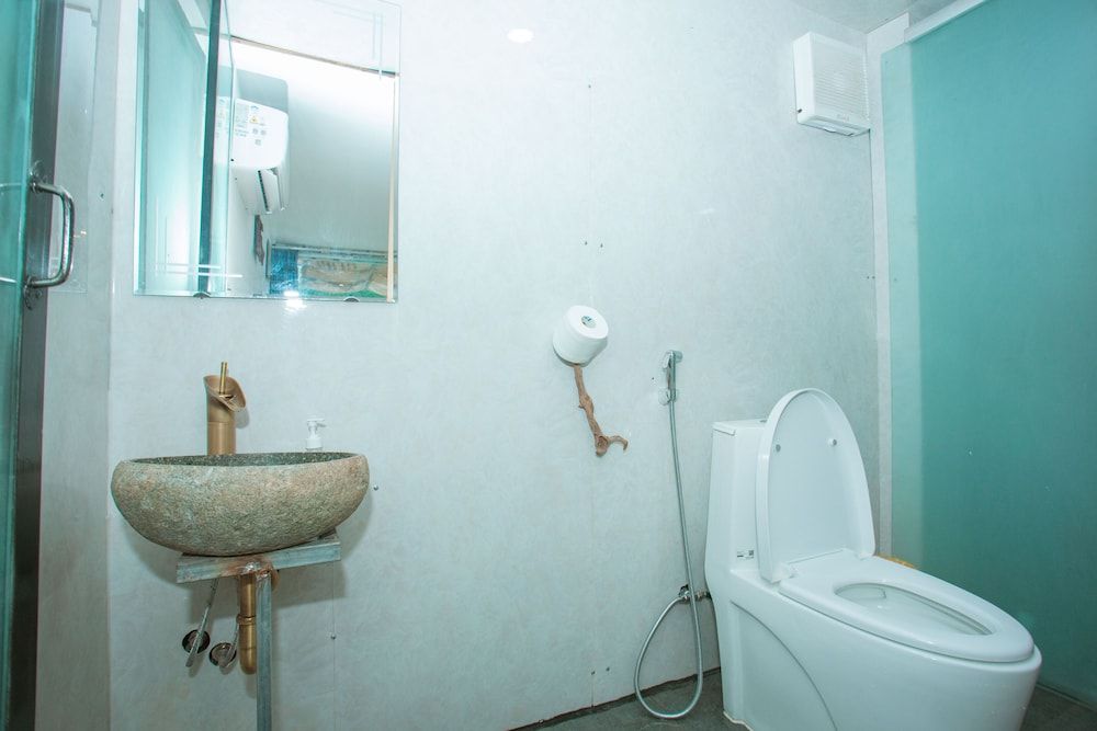 A Little Leaf Homestay Family Room, Balcony, River View 27