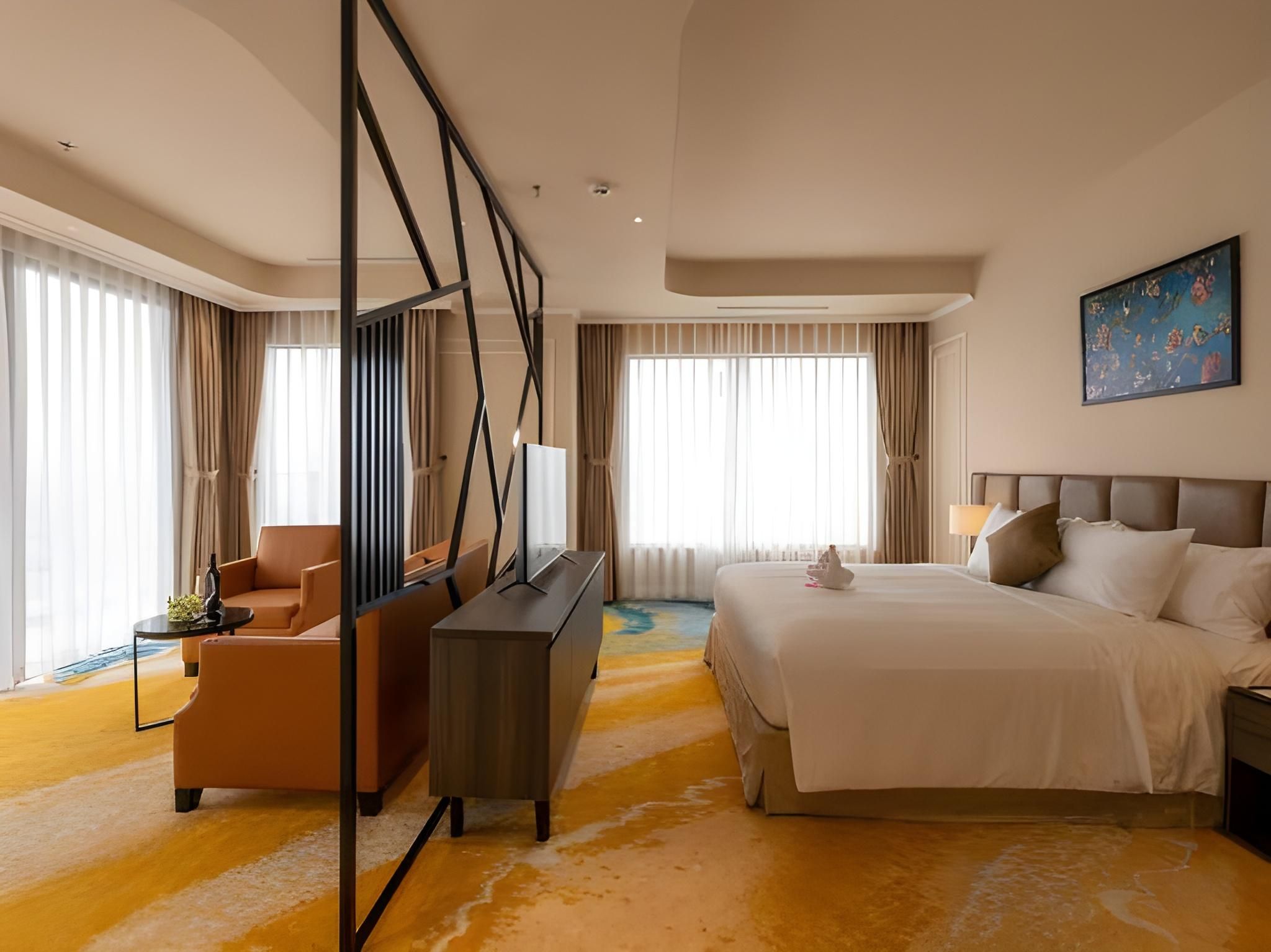 Premier King Room