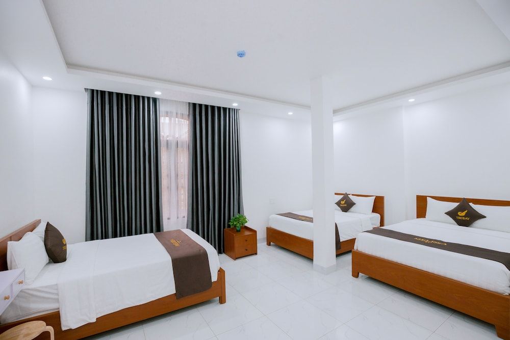 Luxury Room, Multiple Beds, City View