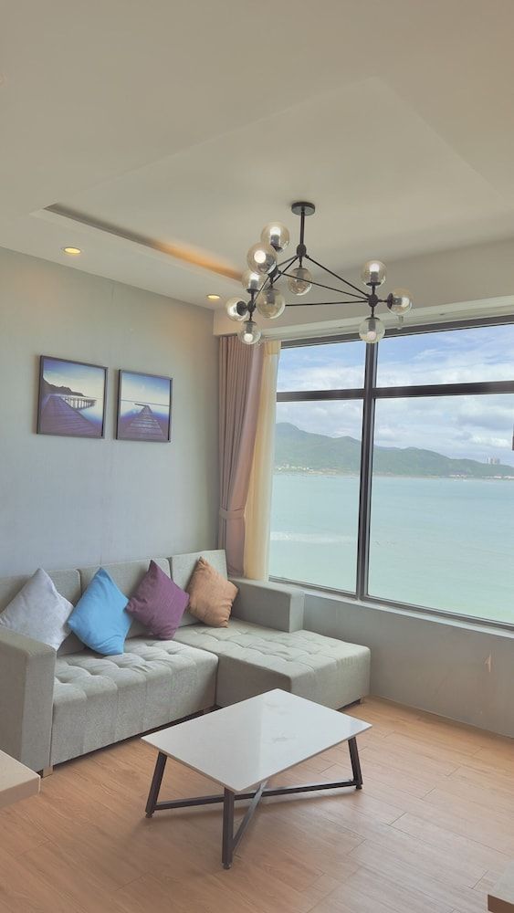 Oceanus Oasis Retreat