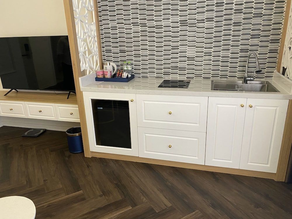 Riverside Hotel Ha Nam Premium Double Room, 1 King Bed 4