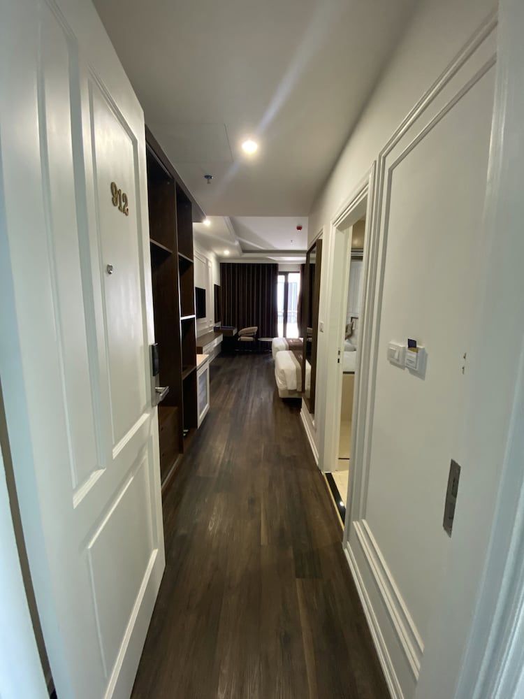 Riverside Hotel Ha Nam Deluxe Double or Twin Room 9