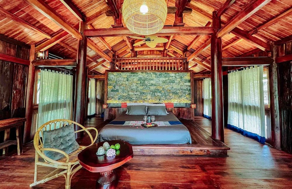 Natalie's Villa & Resort Moc Chau Executive Villa 12