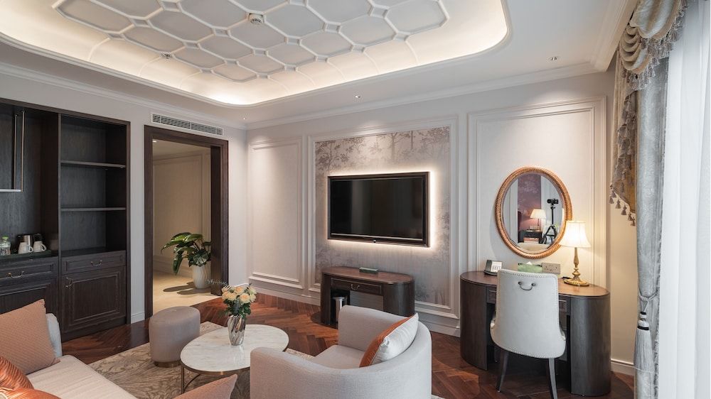 Executive Suite