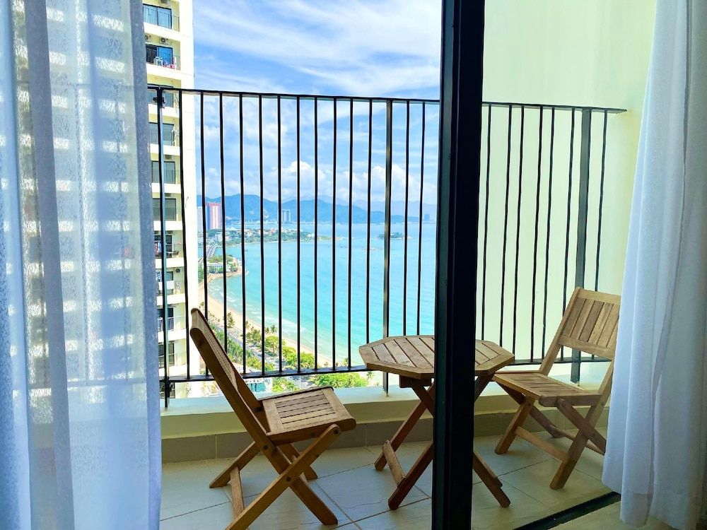 Wise Stay Gold Coast Apartment Superior Studio, 1 King Bed, Partial Sea View 14