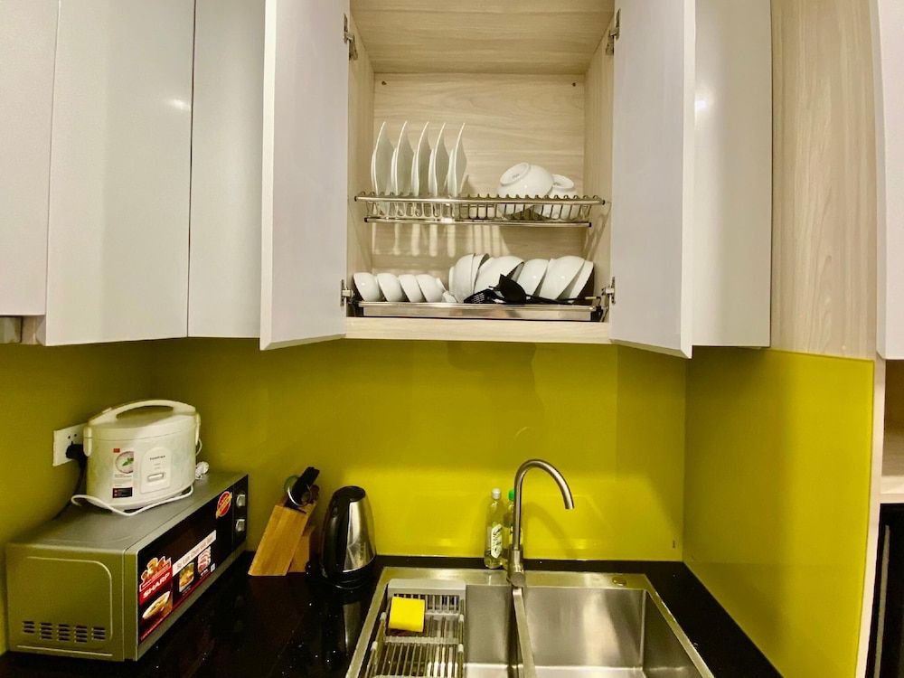 Wise Stay Gold Coast Apartment Superior Studio, 1 King Bed, Partial Sea View 8