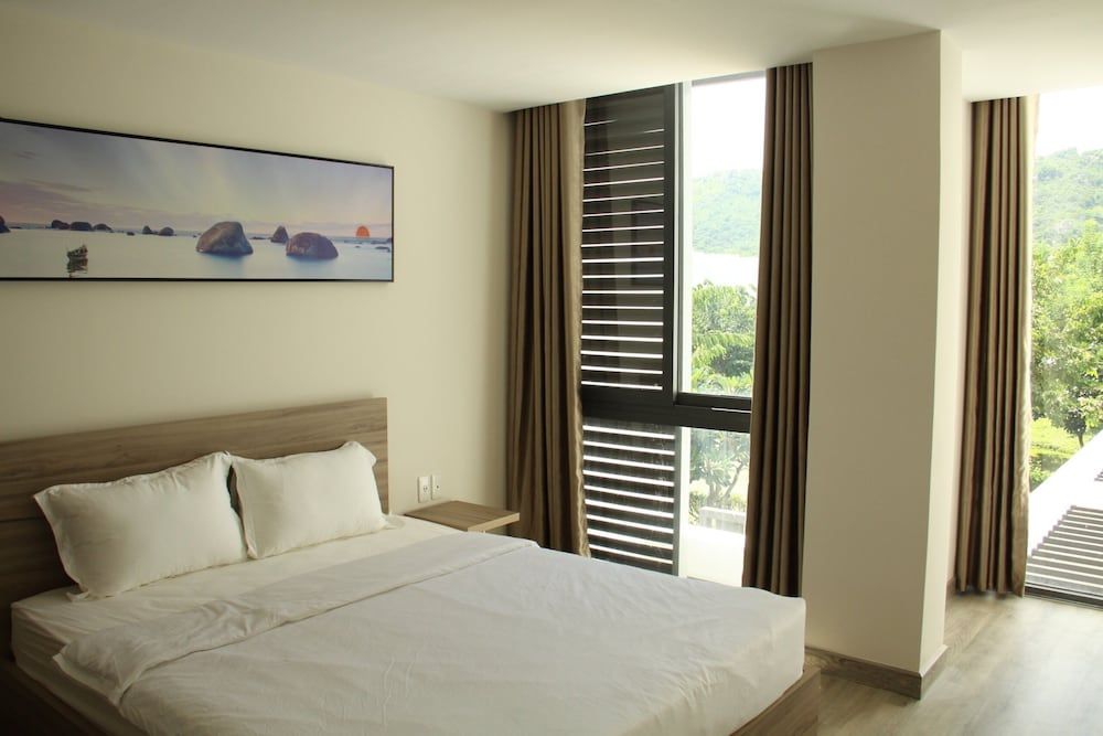 Family Villa, 4 Bedrooms, Corner