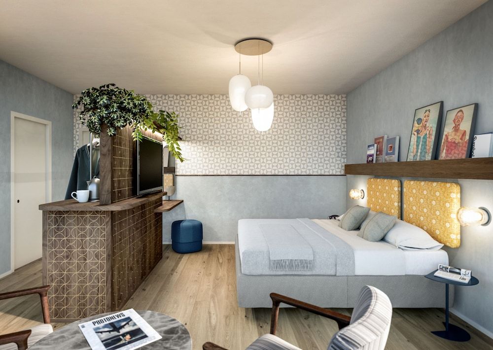 Hotel Jolly Roger Premium Double or Twin Room